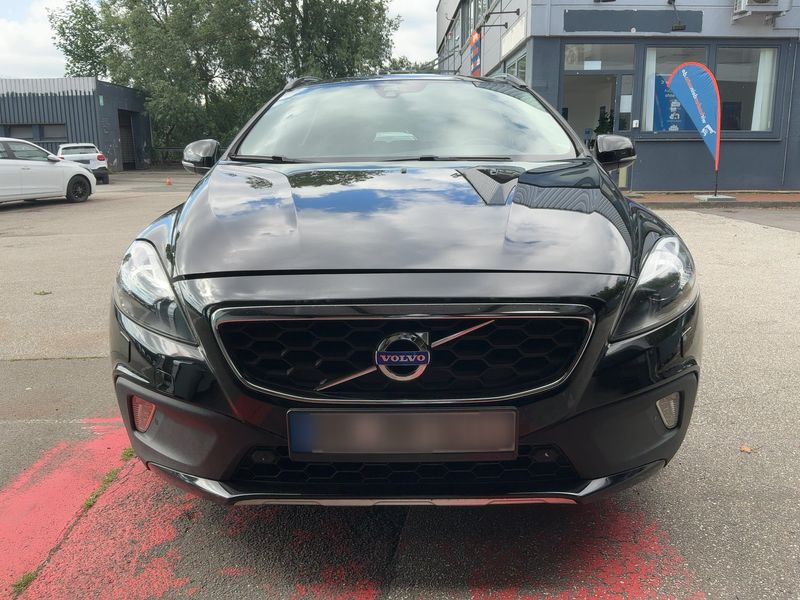 Volvo V40 Cross Country 1.6 D2 Momentum — zdjęcie 9