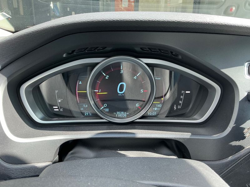 Volvo V40 Cross Country 1.6 D2 Momentum — zdjęcie 13