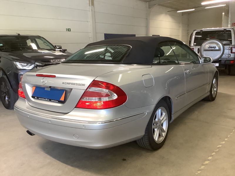 Mercedes-Benz CLK-Klasse CLK 200 Kompressor Elegance — zdjęcie 2