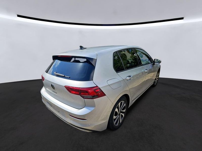 Volkswagen Golf VIII 1.5 TSI ACT Active — zdjęcie 4