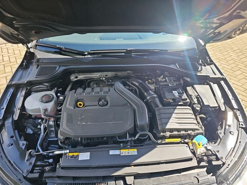 Volkswagen Golf VIII 1.5 TSI ACT Active — zdjęcie 7