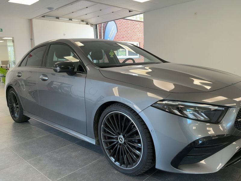 Mercedes-Benz A-Klasse Limousine A 200 d AMG Line — zdjęcie 8