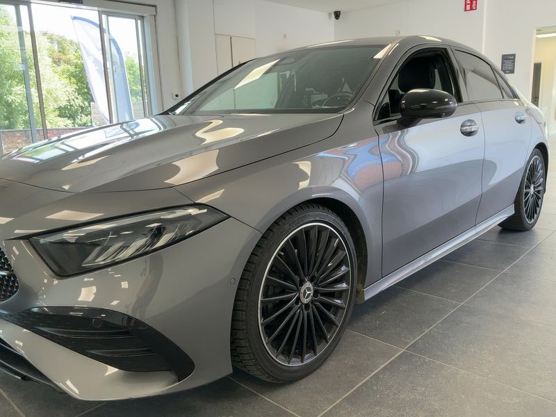 Mercedes-Benz A-Klasse Limousine A 200 d AMG Line — zdjęcie 2