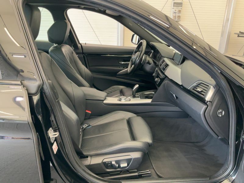 BMW 3er 320d GT xDrive M Sport 2019 – снимка 17