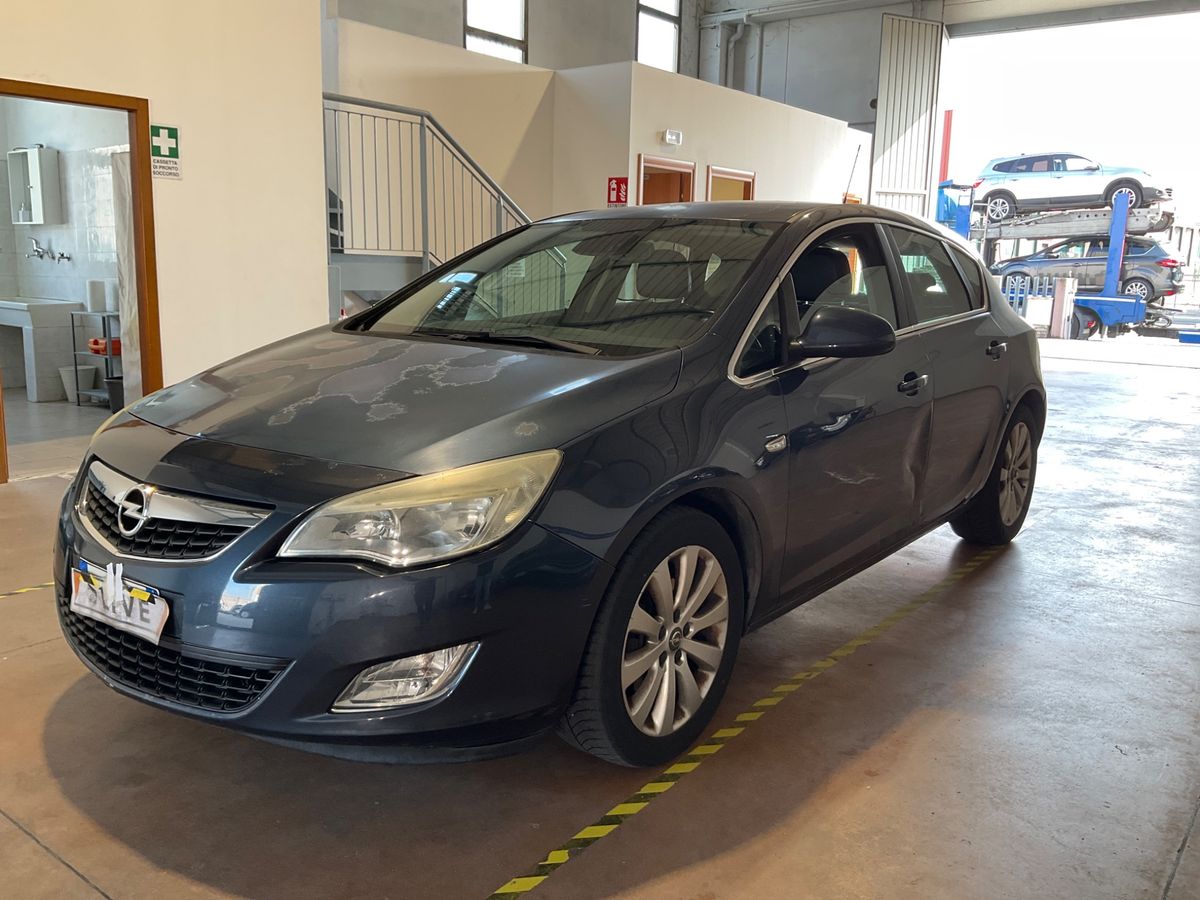 Opel Astra 2010