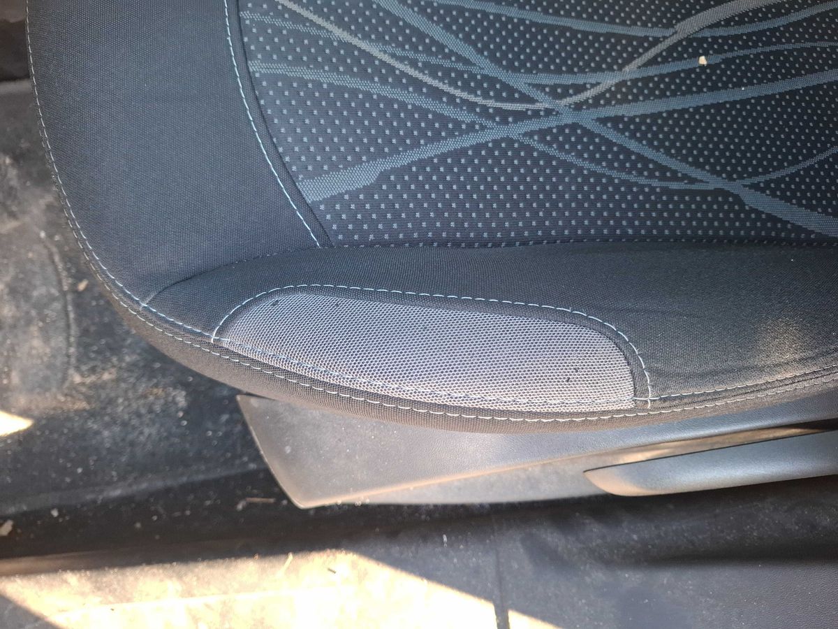 Peugeot 208 2015 — photo 59