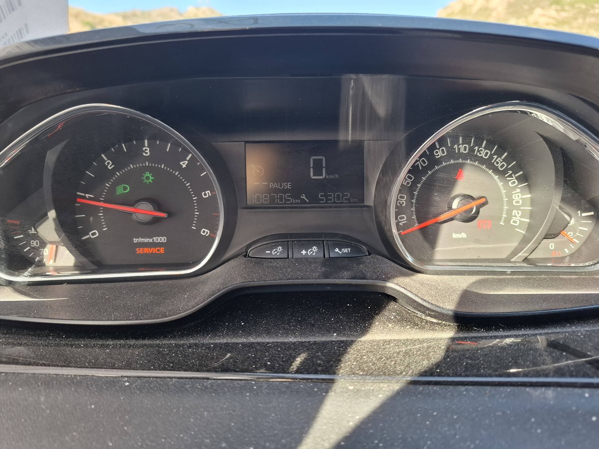 Peugeot 208 2015 — photo 88