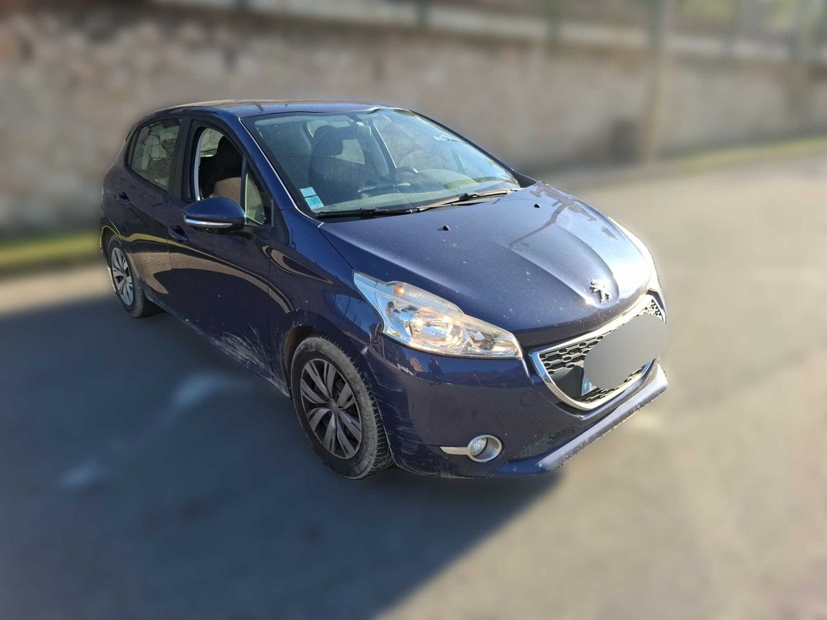Peugeot 208 2015 — photo 7