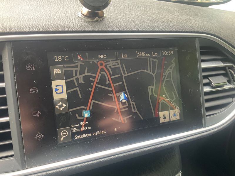 Peugeot 308 1.6 Blue-HDi Active Business 2016 – снимка 34