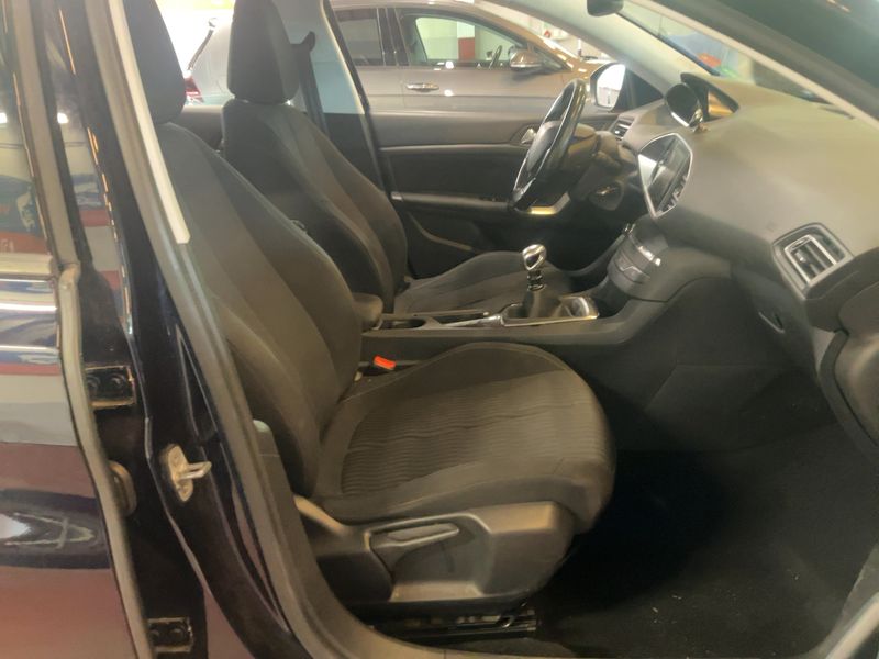 Peugeot 308 1.6 Blue-HDi Active Business — zdjęcie 11