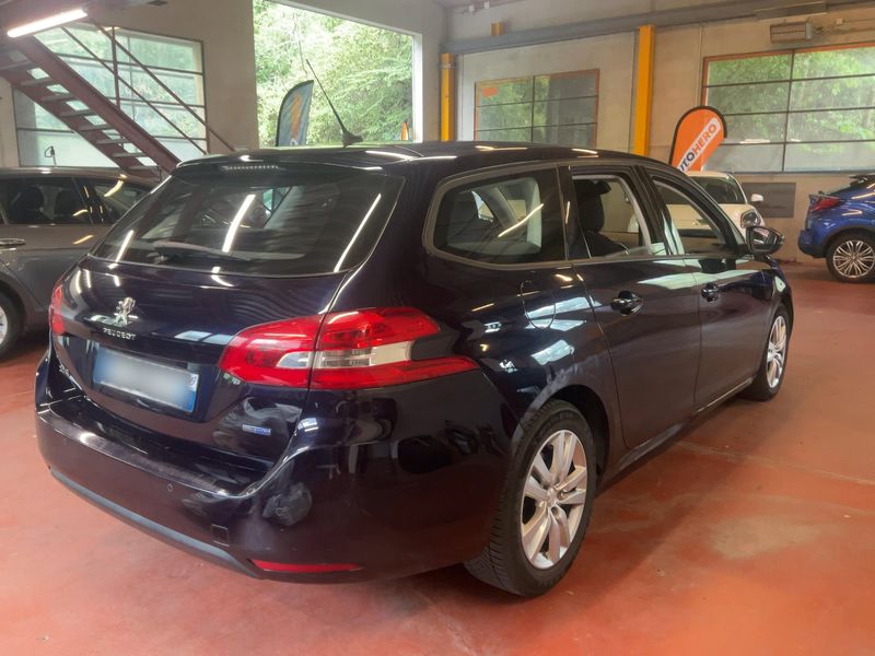 Peugeot 308 1.6 Blue-HDi Active Business — zdjęcie 6