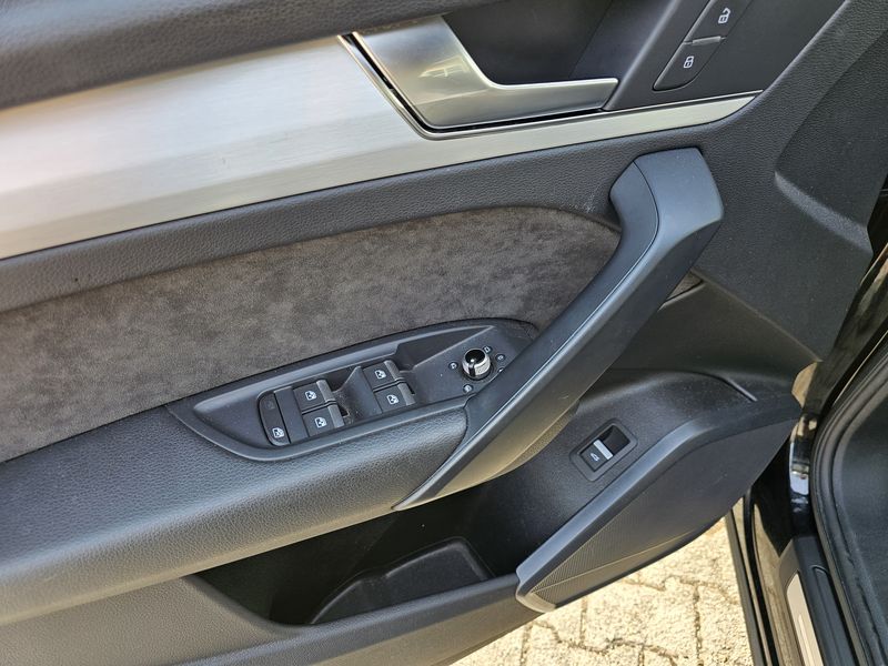 Audi SQ5 3.0 TDI Mild-Hybrid quattro — zdjęcie 17