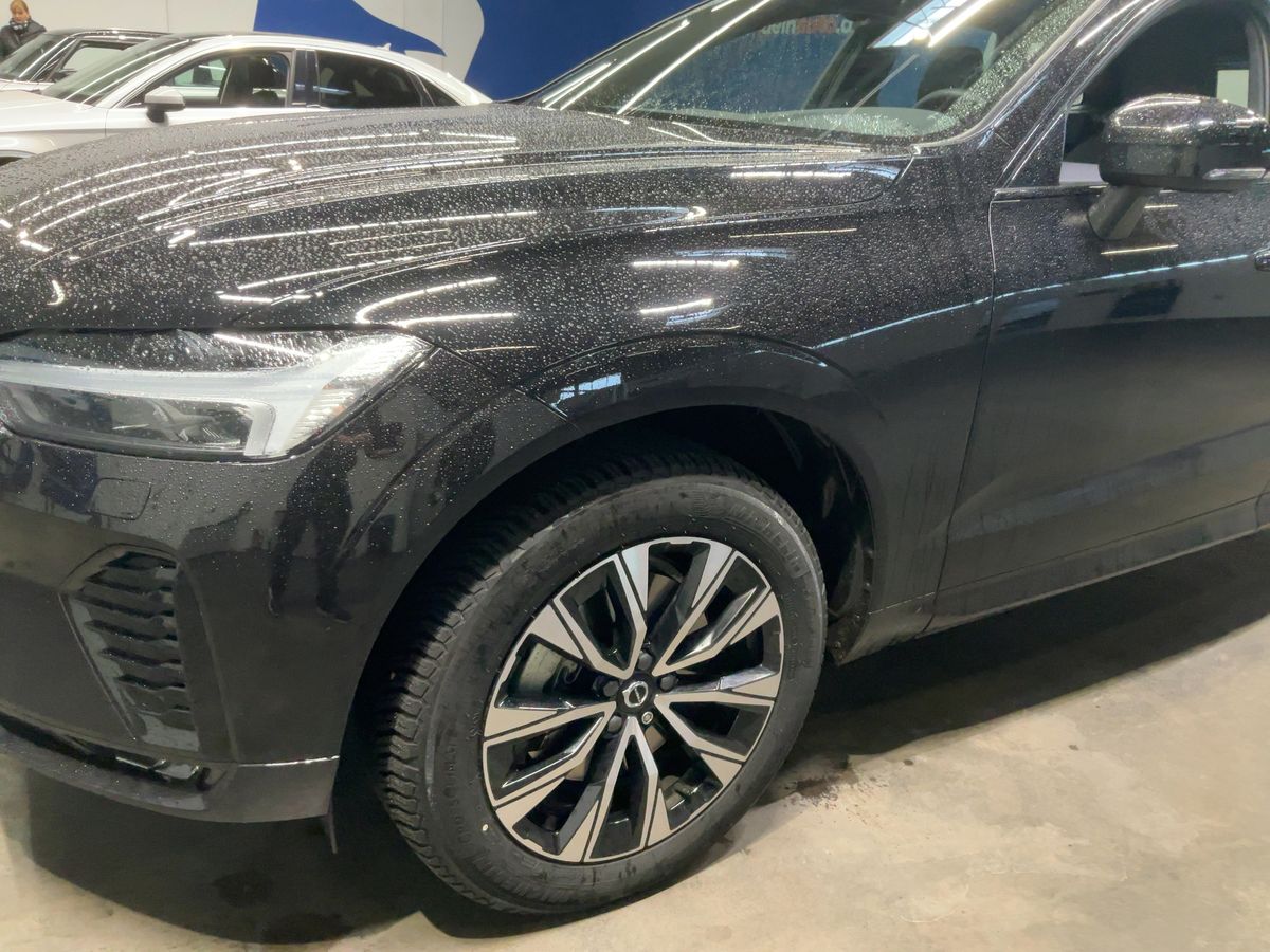Volvo XC60 2.0 B4 Mild-Hybrid Plus Dark 2WD