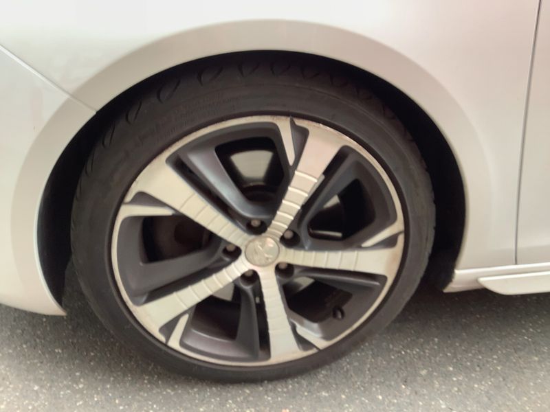 Peugeot 308 2.0 Blue-HDi GT 2016 – снимка 3