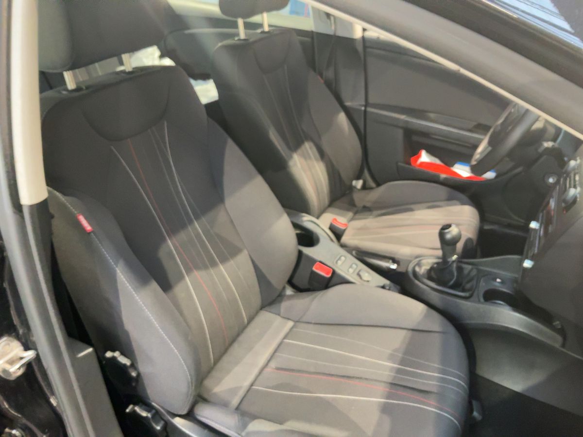 Seat Leon 2012 — photo 18