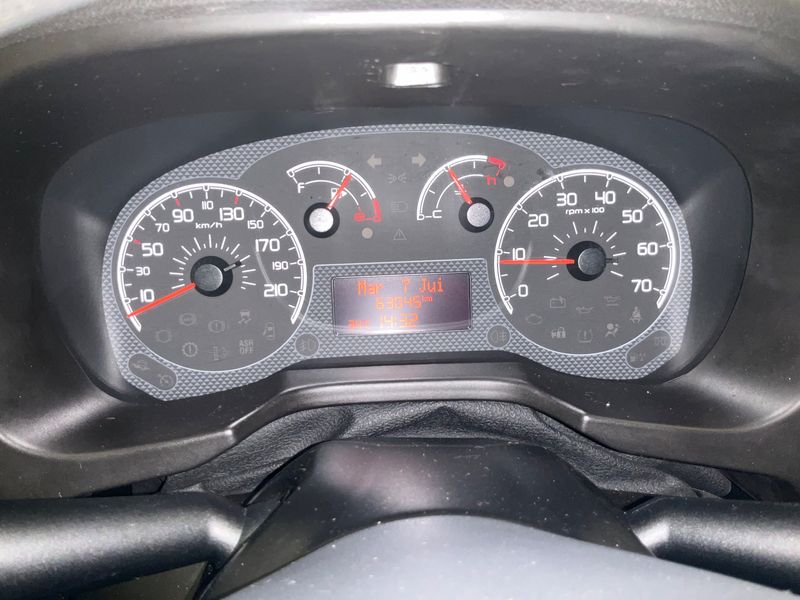 Citroen Nemo 1.3 HDi Furgón — zdjęcie 13