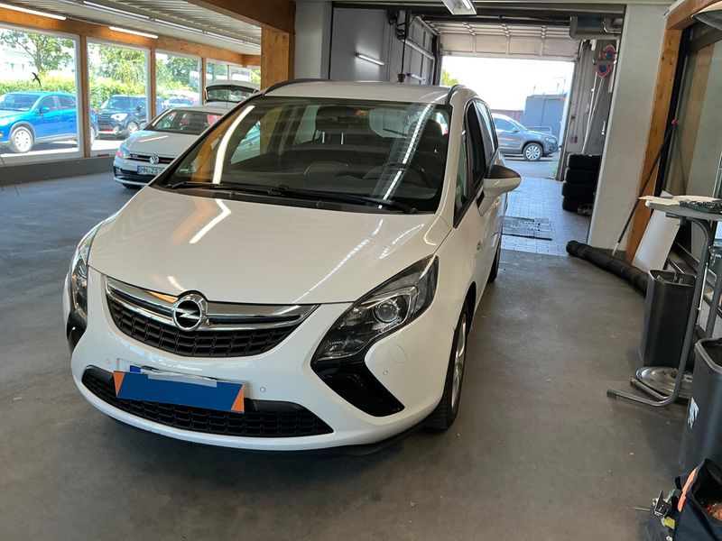 Opel Zafira Tourer 2.0 CDTI Edition