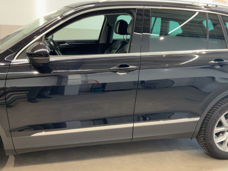 Volkswagen Tiguan 2.0 TDI Highline 4Motion BlueMotion Tech — zdjęcie 4
