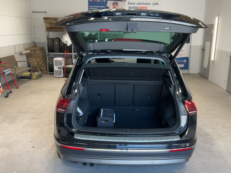 Volkswagen Tiguan 2.0 TDI Highline 4Motion BlueMotion Tech — zdjęcie 10