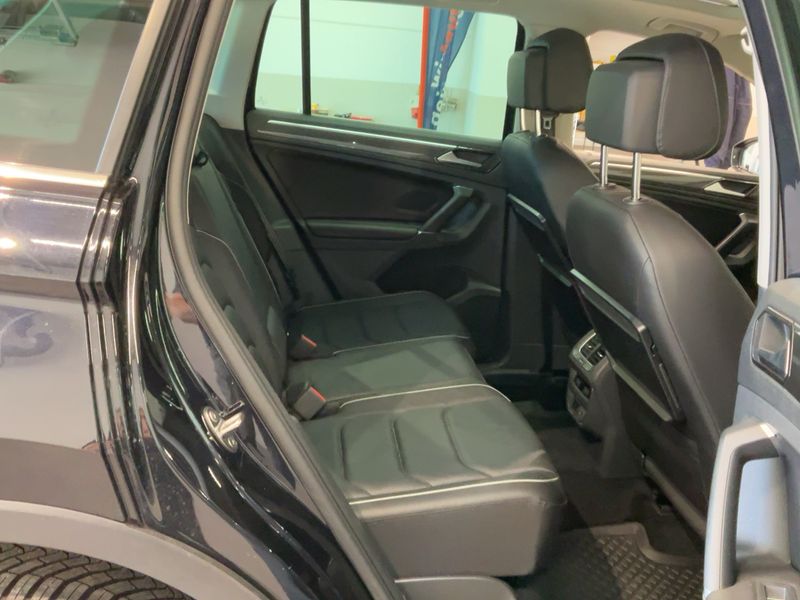 Volkswagen Tiguan 2.0 TDI Highline 4Motion BlueMotion Tech — zdjęcie 14