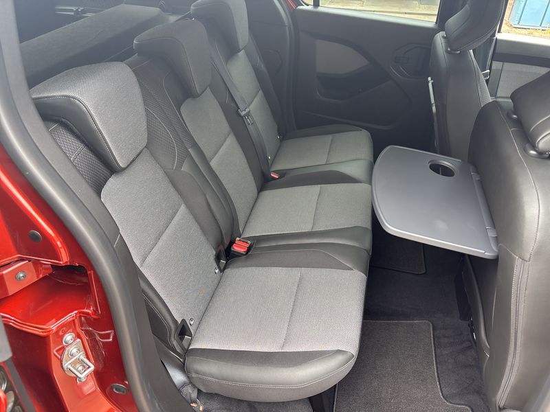 Renault Kangoo 1.3 TCe Techno — zdjęcie 14