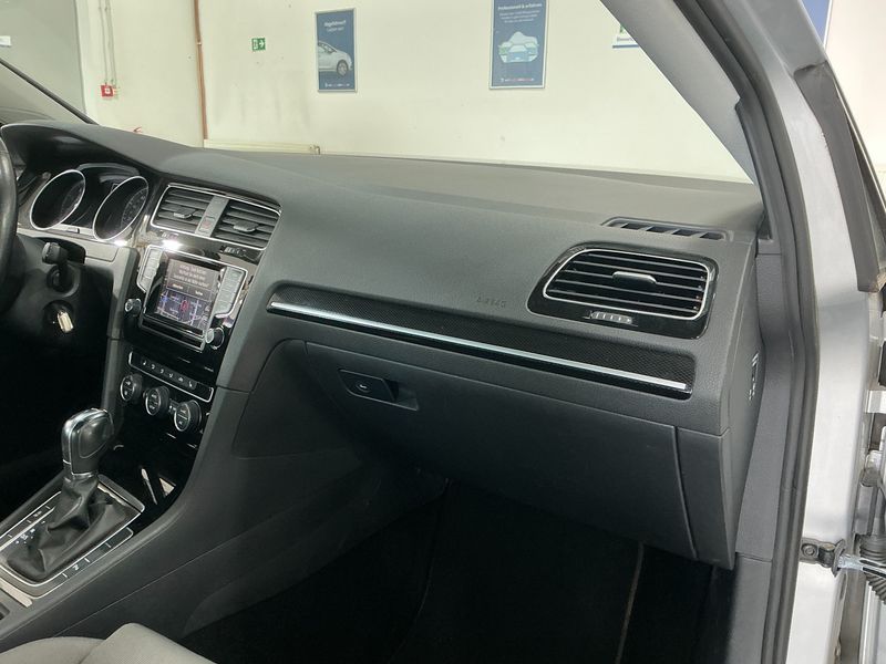 Volkswagen Golf VII 1.4 TSI Comfortline BlueMotion Tech 2013 – снимка 44