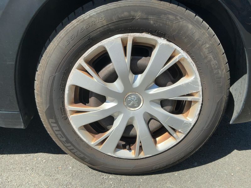 Peugeot 208 1.2 e-VTi Active 2016 – снимка 11