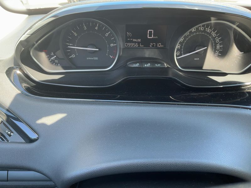 Peugeot 208 1.2 e-VTi Active 2016 – снимка 18