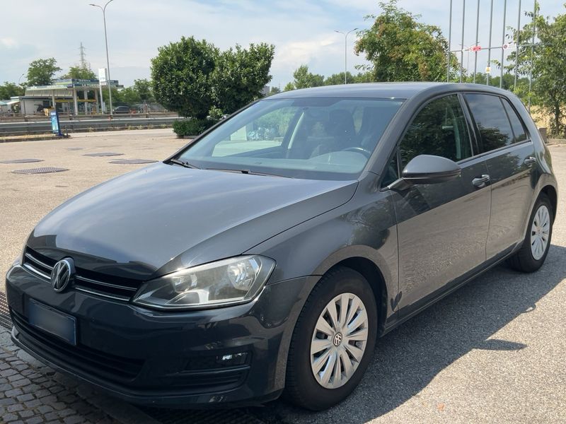 Volkswagen Golf VII 1.6 TDI Tech & Sound BlueMotion Tech