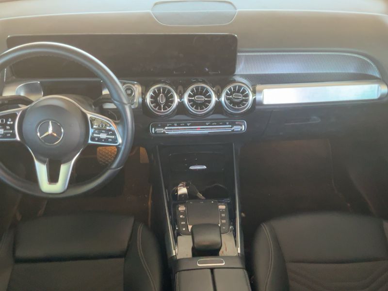 Mercedes-Benz EQB 300 4Matic Progressive 2023 – снимка 17