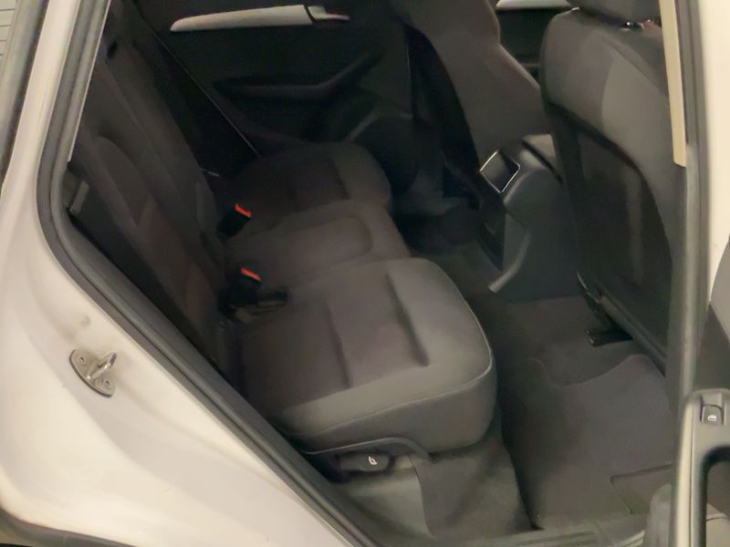 Audi Q5 2.0 TDI quattro 2011 – снимка 19