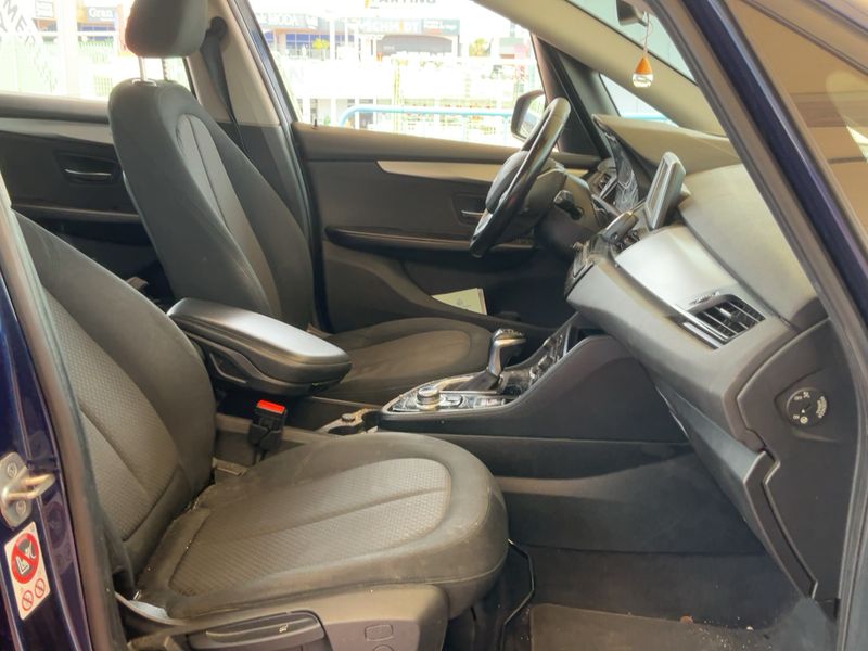 BMW 2er 218d Active Tourer Basis 2016 – снимка 16