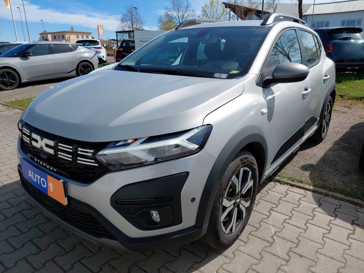 Dacia Sandero 2023