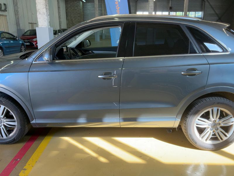 Audi Q3 2.0 TDI quattro Ambition Luxe — zdjęcie 4