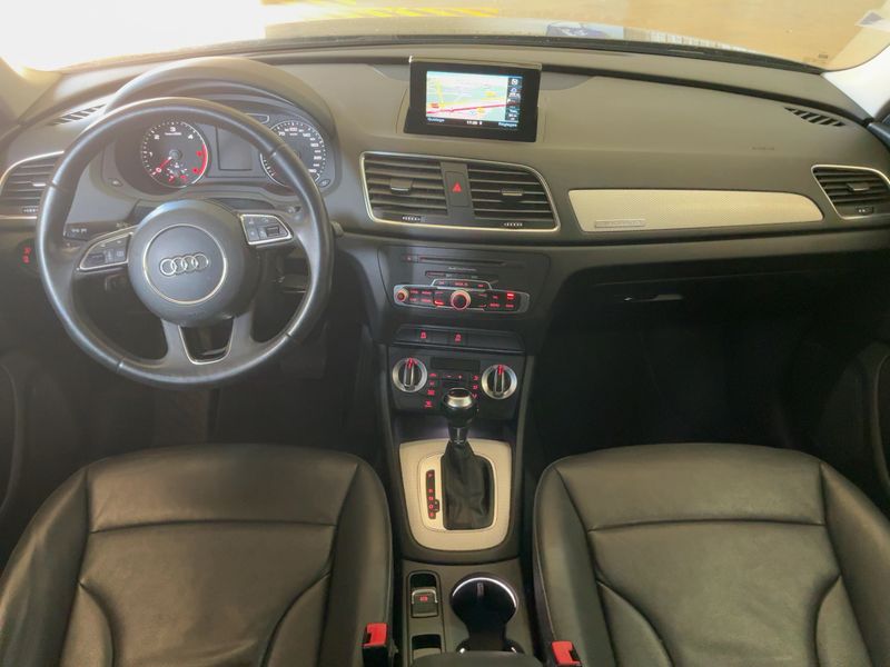 Audi Q3 2.0 TDI quattro Ambition Luxe — zdjęcie 12