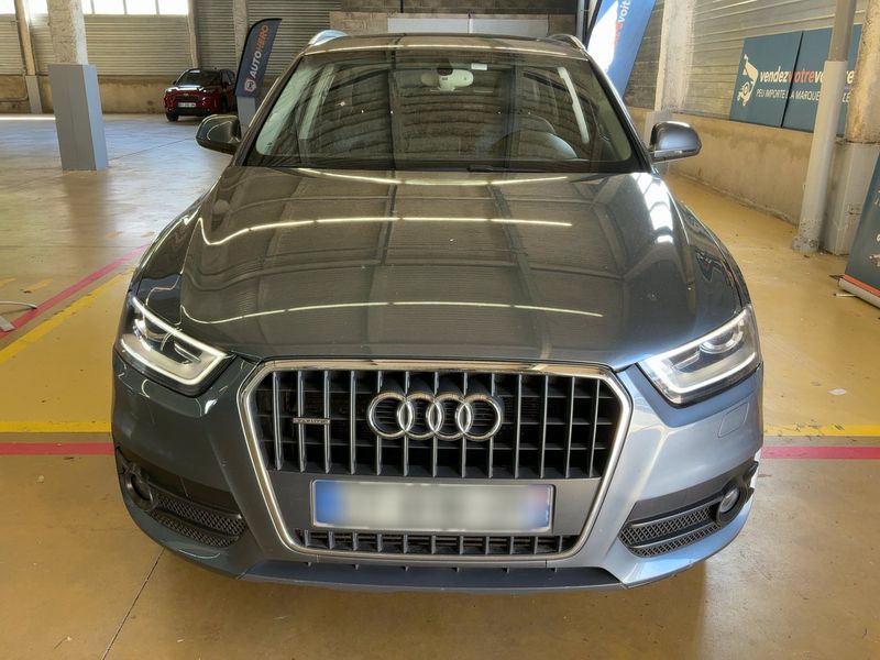 Audi Q3 2.0 TDI quattro Ambition Luxe — zdjęcie 9