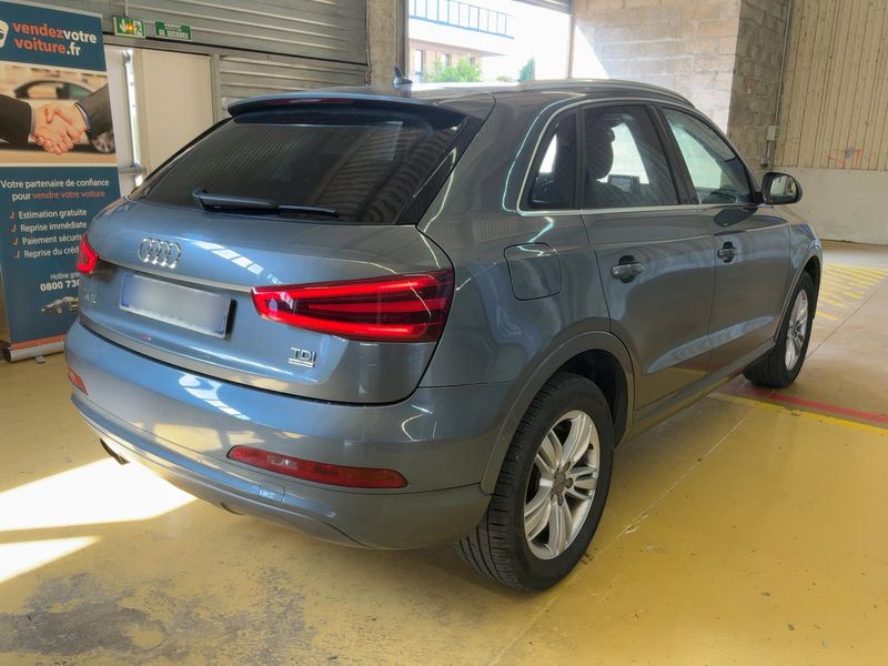 Audi Q3 2.0 TDI quattro Ambition Luxe — zdjęcie 6