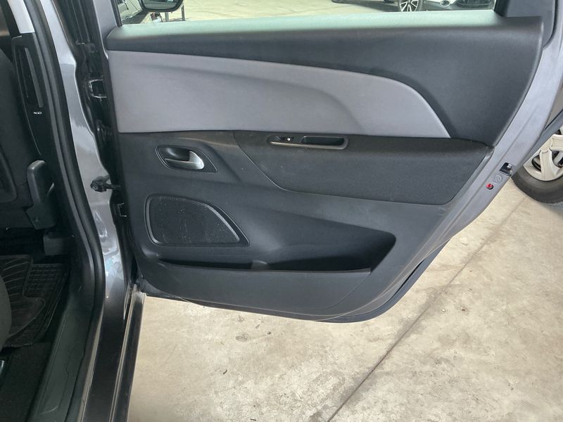 Citroen C4 Picasso 1.2 PureTech Feel 2018 – снимка 35