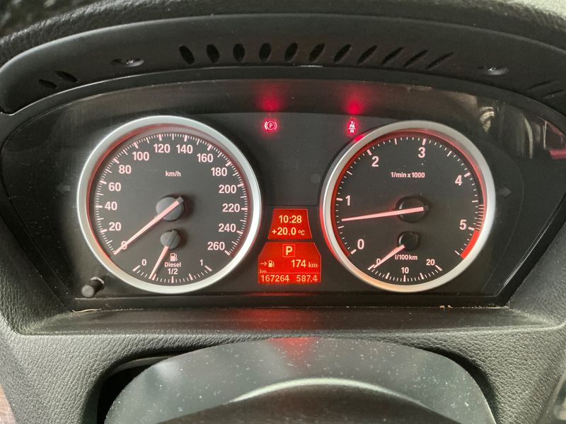 BMW X6 xDrive 30d — zdjęcie 13