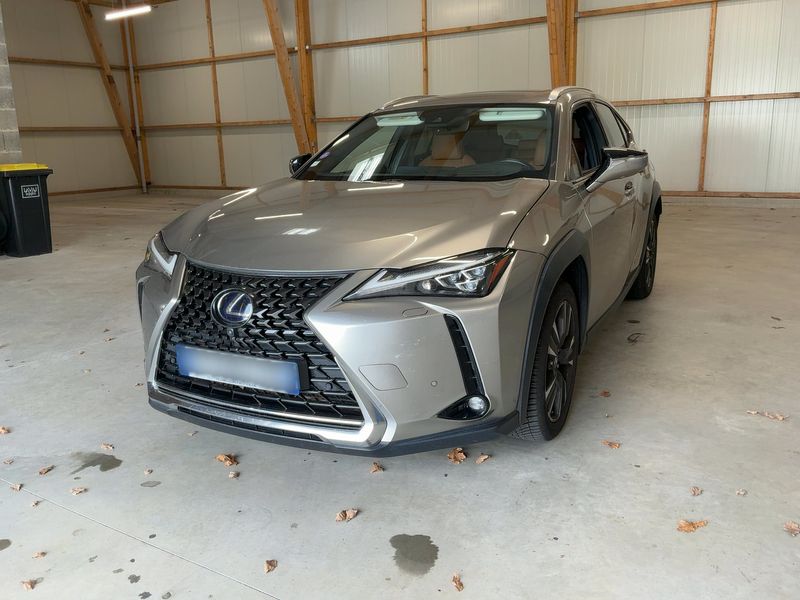 Lexus UX