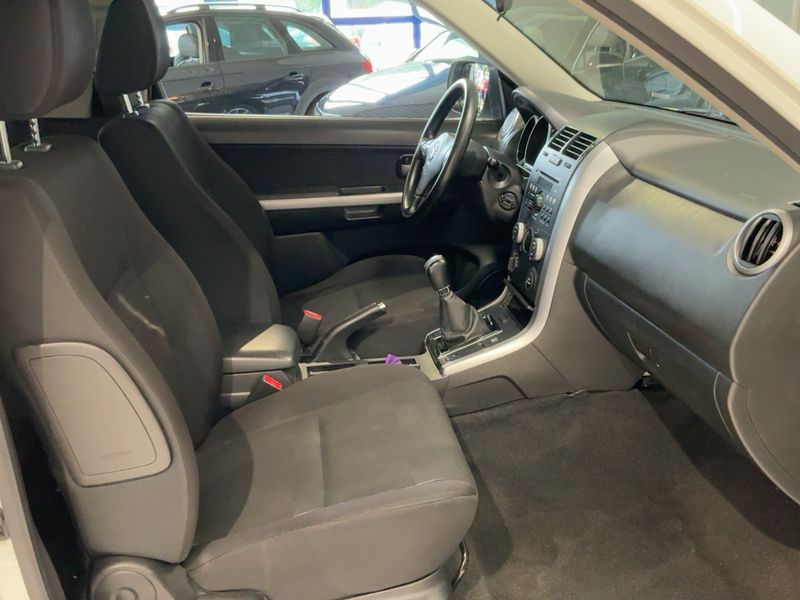 Suzuki Grand Vitara 2.4 VVT Comfort 2010 – снимка 17