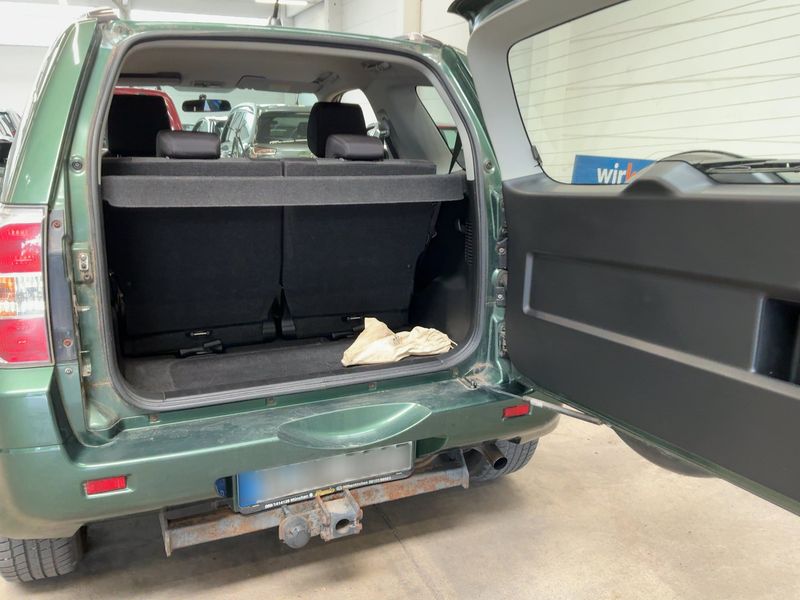 Suzuki Grand Vitara 1.9 DDiS Comfort — zdjęcie 10