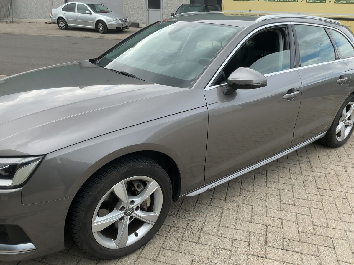Audi A4 40 TDI advanced