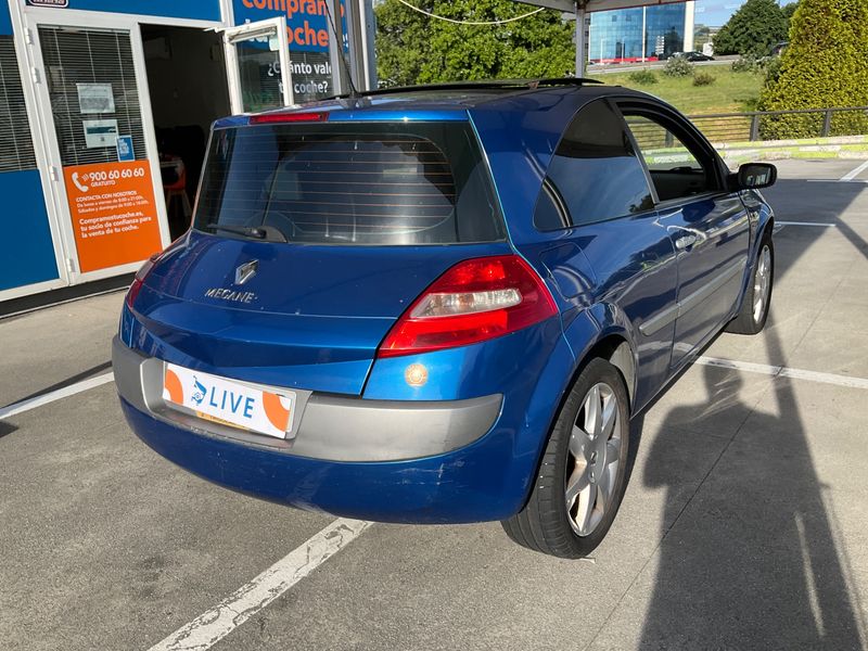 Renault Megane 1.5 dCi Dynamique Confort — zdjęcie 2