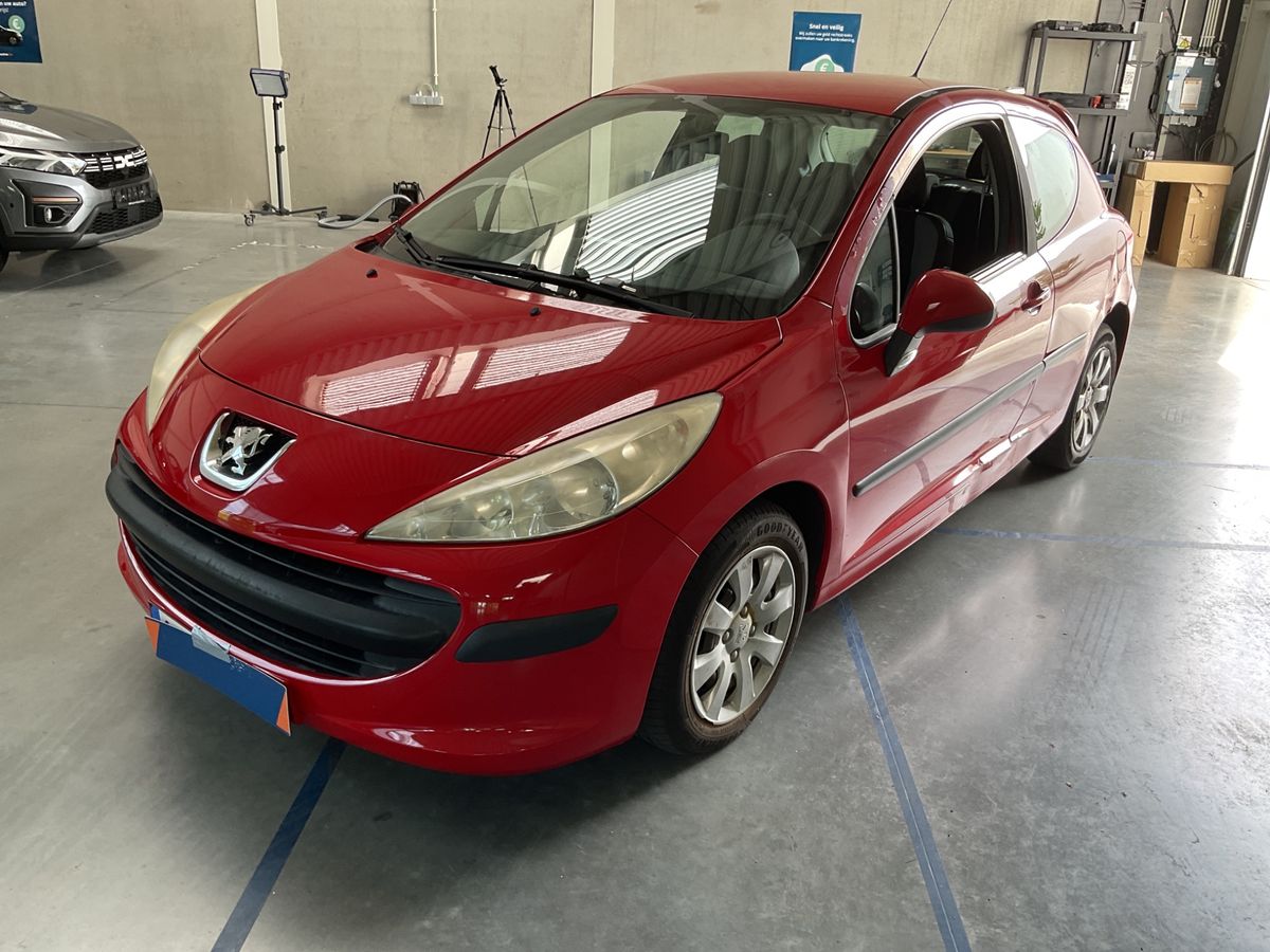 Peugeot 207 2008 — photo 1