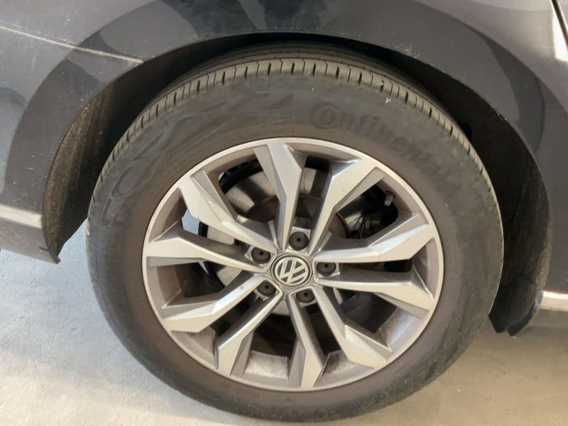 Volkswagen Passat 2.0 TDI Highline BlueMotion Tech 2015 – снимка 9