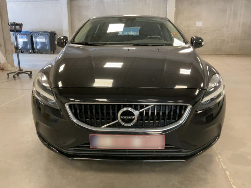 Volvo V40 2.0 D2 Kinetic — zdjęcie 9