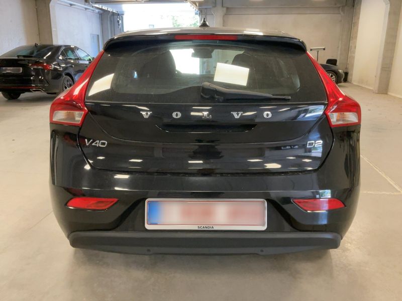 Volvo V40 2.0 D2 Kinetic — zdjęcie 5