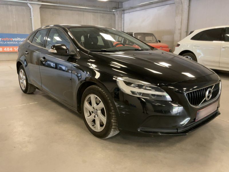 Volvo V40 2.0 D2 Kinetic — zdjęcie 8