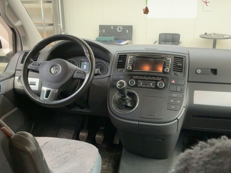 Volkswagen T5 Multivan 2.0 TDI PanAmericana 4Motion — zdjęcie 12